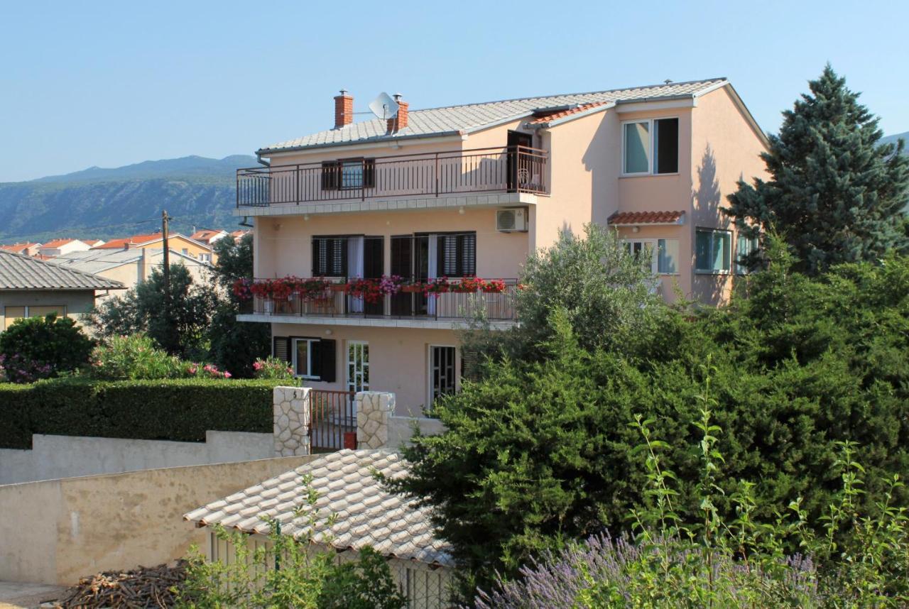 Apartments With A Parking Space Novi Vinodolski - 5587 외부 사진