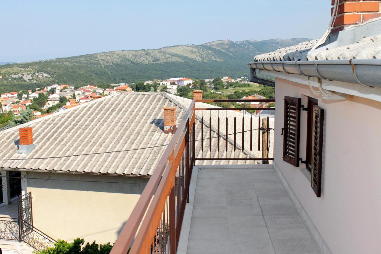 Apartments With A Parking Space Novi Vinodolski - 5587 외부 사진