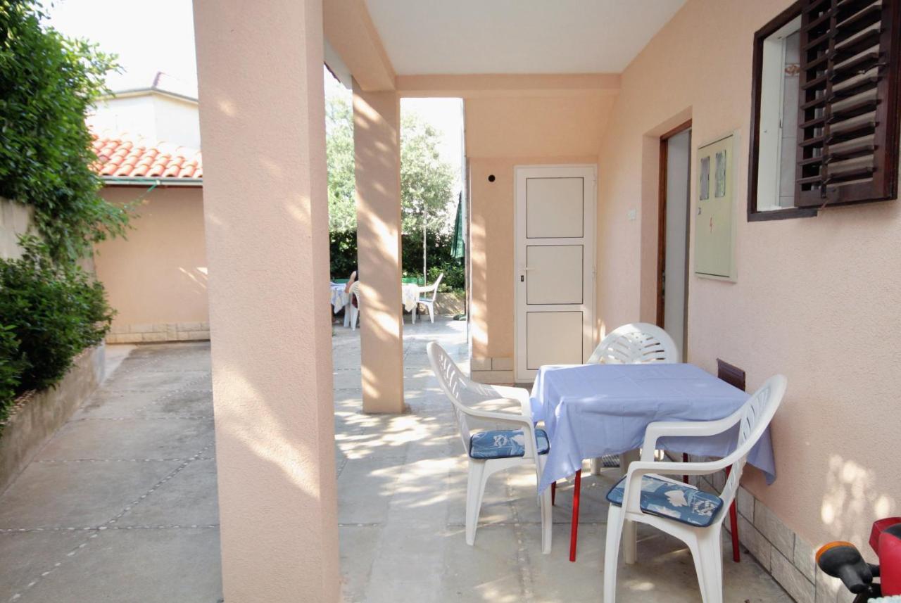 Apartments With A Parking Space Novi Vinodolski - 5587 외부 사진